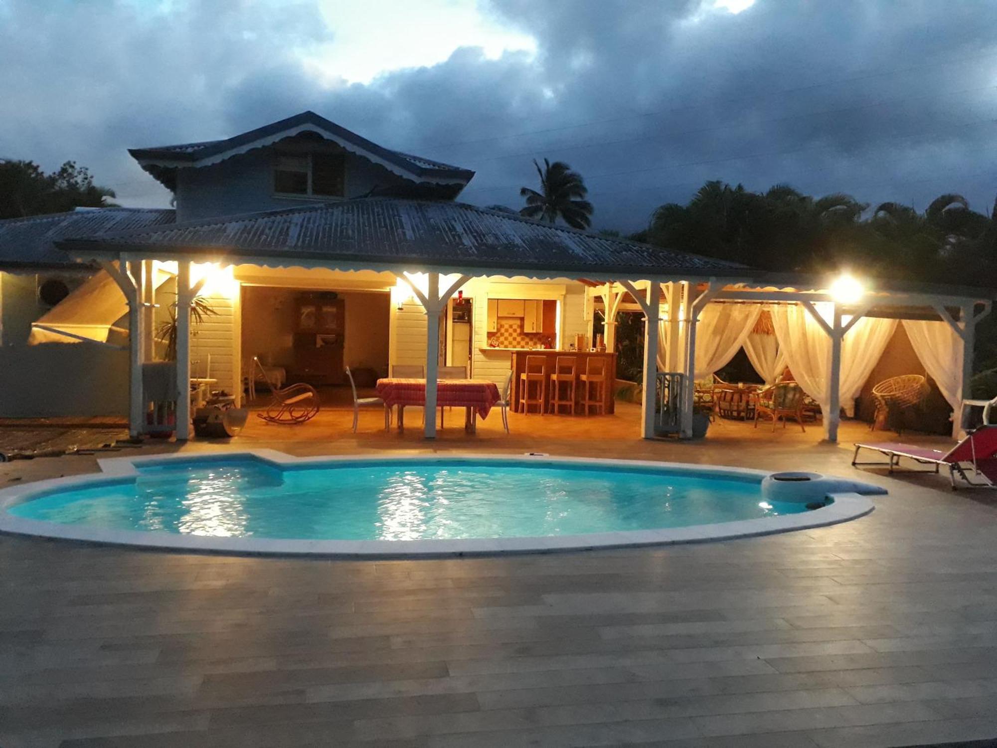 Gite Kaz A Topaze, Piscine, Jardin Tropical Sainte-Rose Zewnętrze zdjęcie